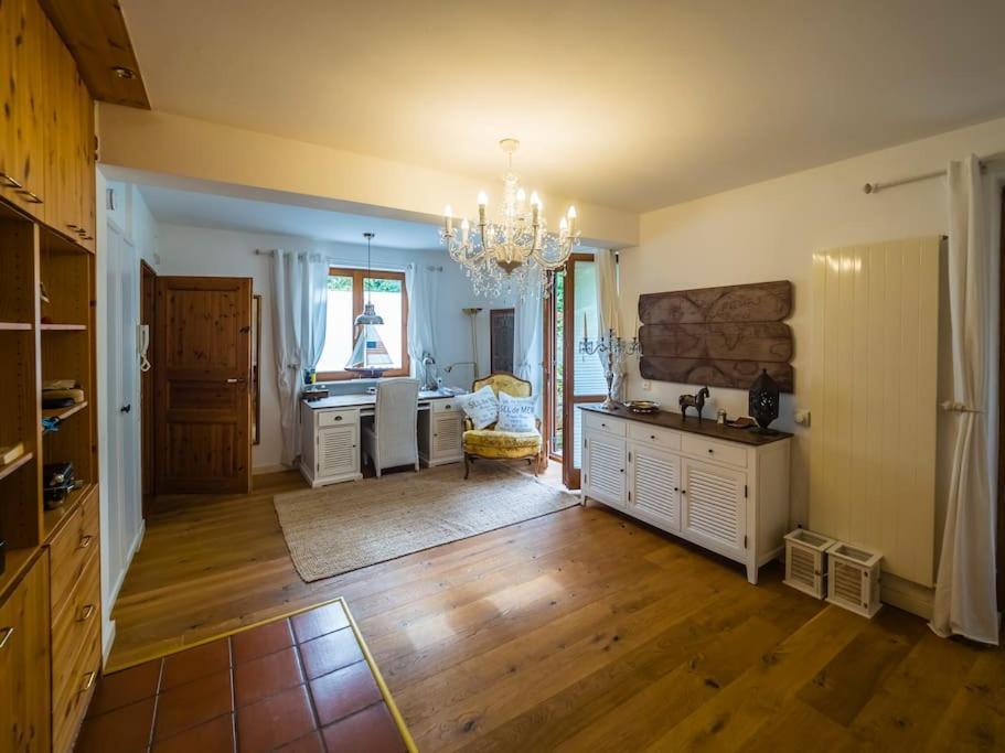 Einliegerwohnung In Einer Muehle Vor Den Toren Frankfurts, Ideal Fuer Messegaeste Oder Stop Over ดรายค์ ภายนอก รูปภาพ